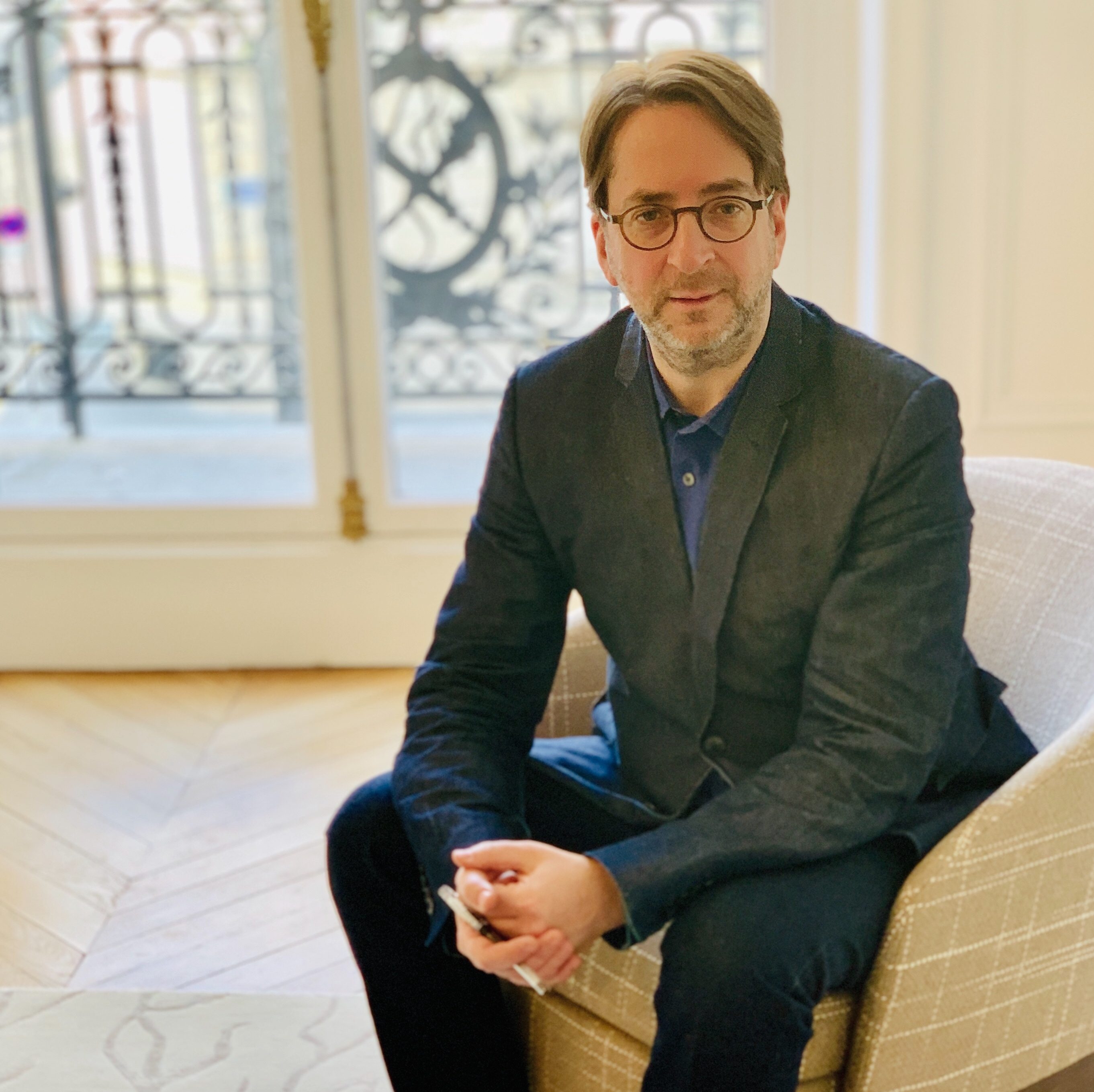 Home Dr. Lewis Lipsey